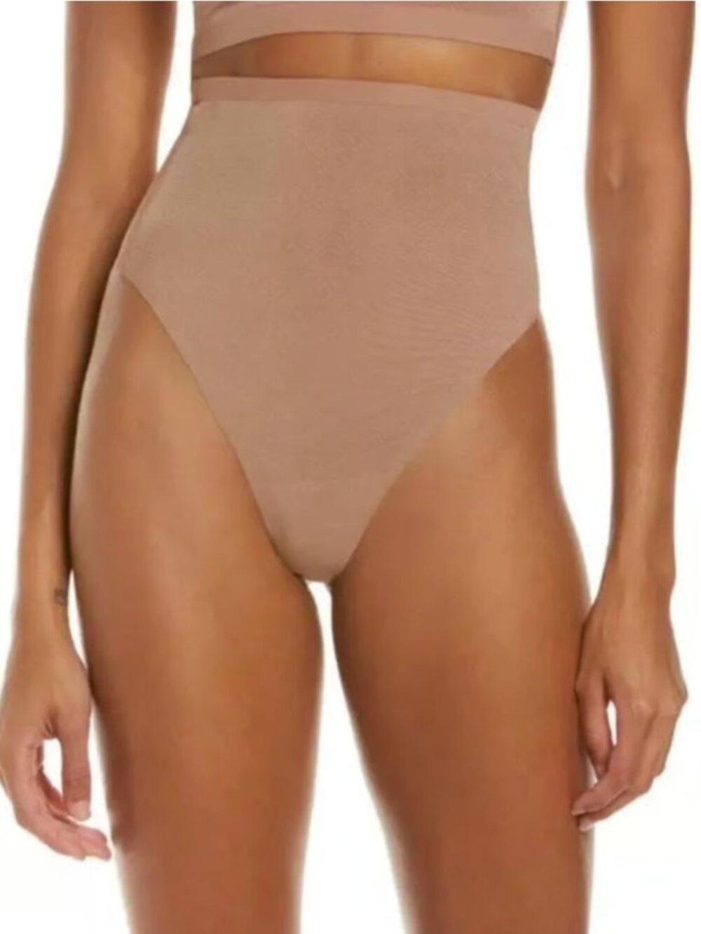 NWT | SKIMS | SHEER SCULPT HIGH WAIST THONG | SIZE MEDIUM | COLOR: SIENNA